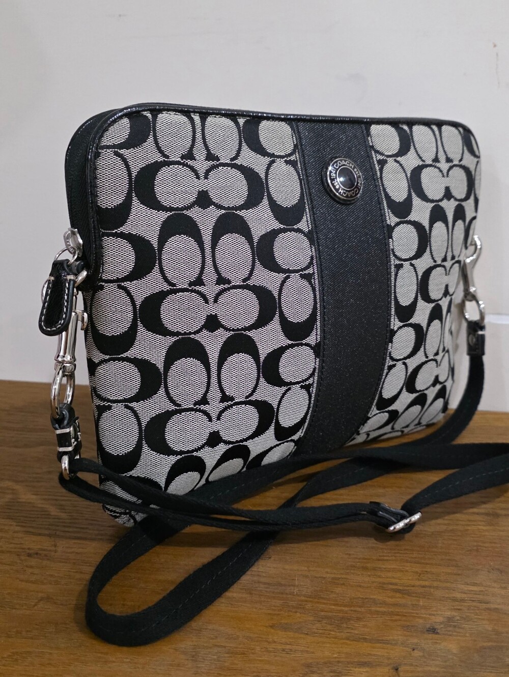 Like New! COACH Signature Jacquard Black/Gary Crossbody for tablet and IPad